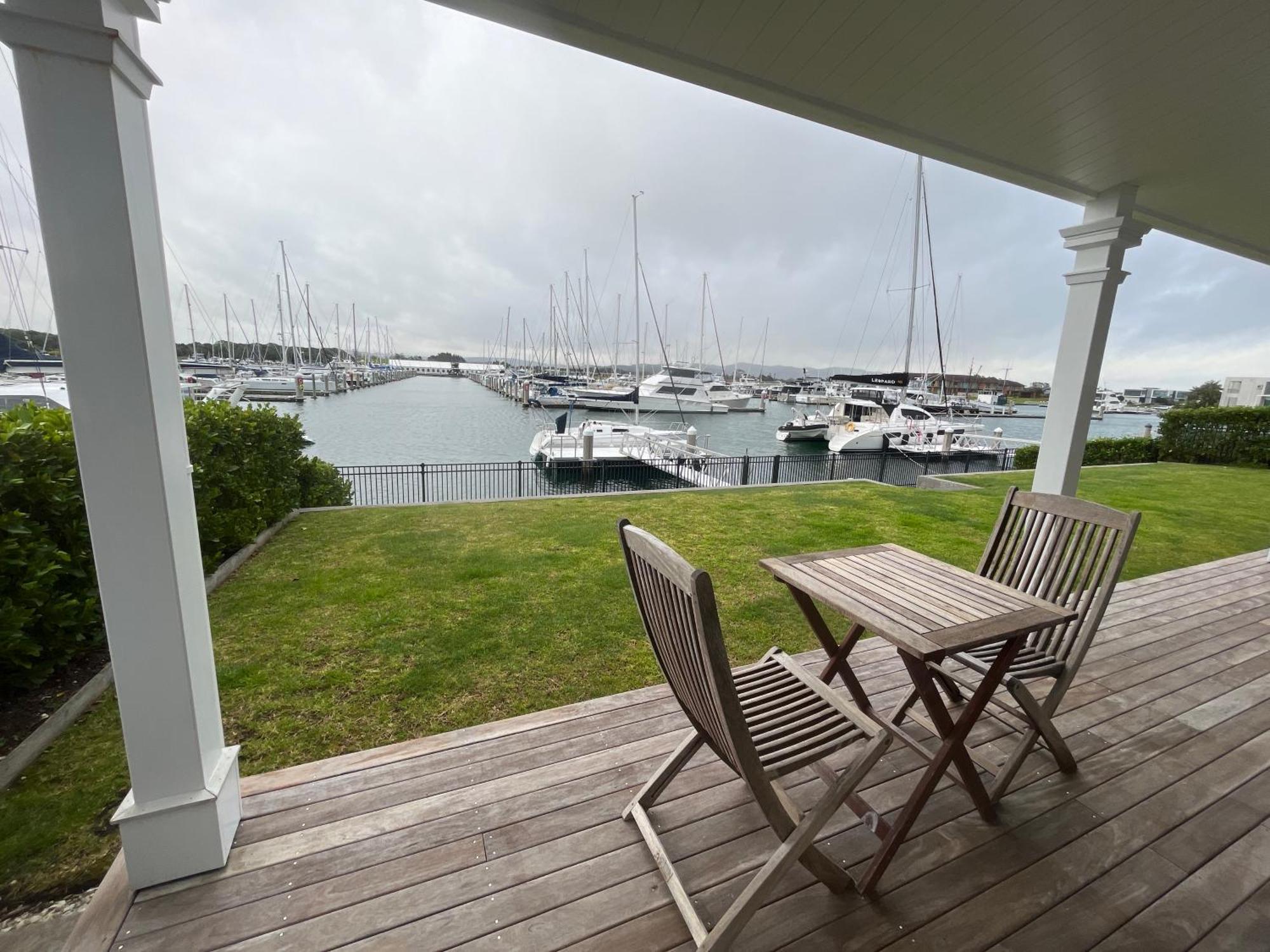 The Boathouse Apartamento One Tree Point Exterior foto